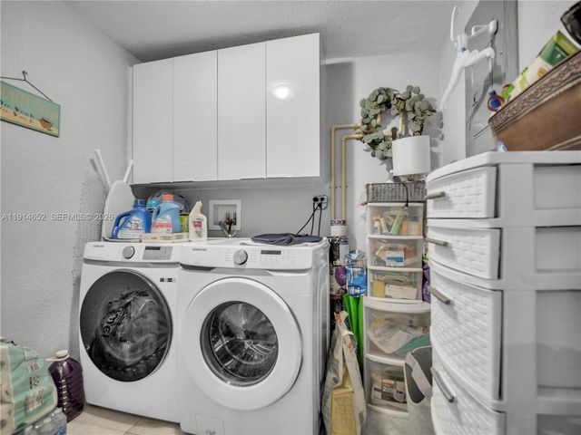 8530 NW 178th St, Hialeah, FL 33015