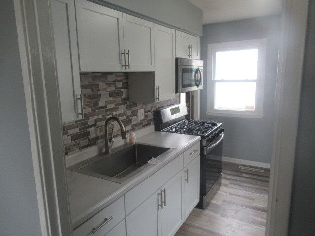 347 Park Drive, Joliet, IL 60436