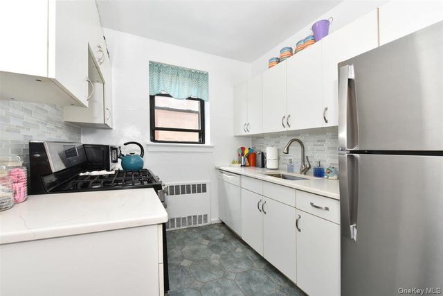 143-50 Hoover Avenue 416, Briarwood, NY 11435