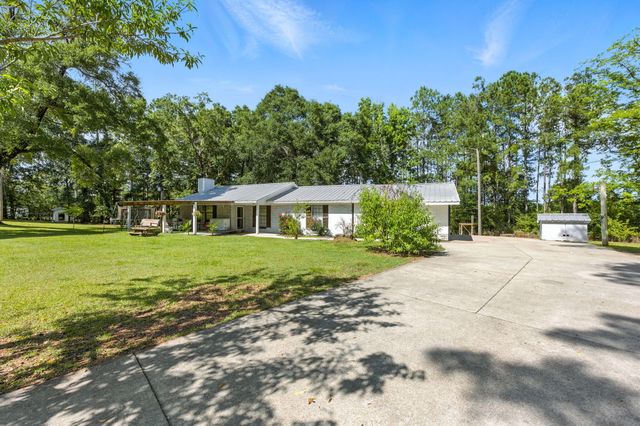 3774 Laird Road, Crestview, FL 32539