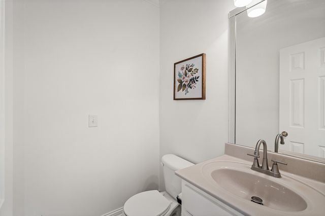 3030 Liverpool Dr, Thompsons Station, TN 37179