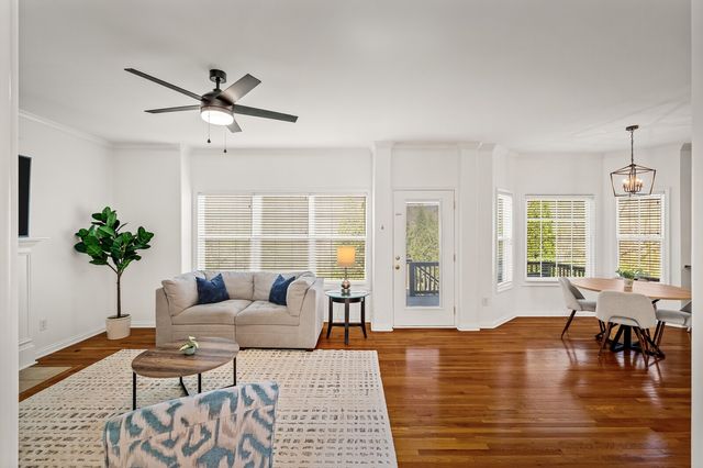 3030 Liverpool Dr, Thompsons Station, TN 37179