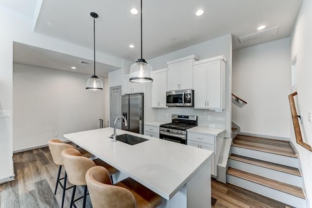 737 N Emile Street, Houston, TX 77020