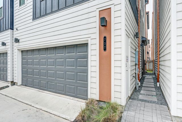 737 N Emile Street, Houston, TX 77020