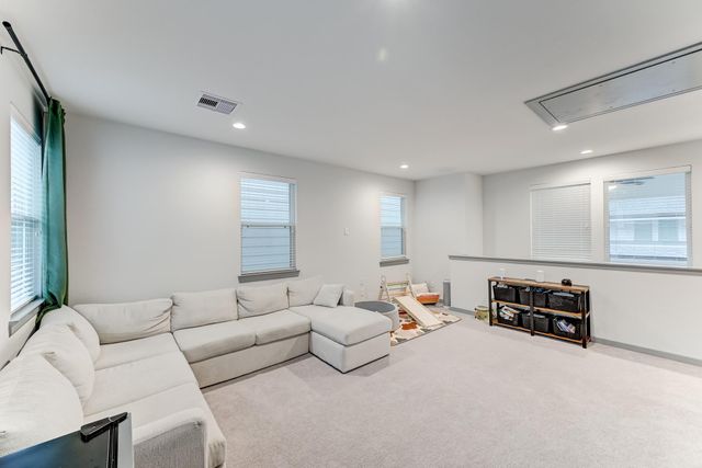 737 N Emile Street, Houston, TX 77020