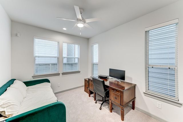 737 N Emile Street, Houston, TX 77020