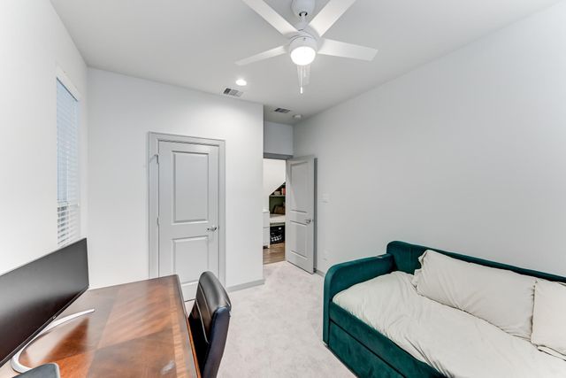 737 N Emile Street, Houston, TX 77020