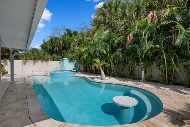 406 BAY PALMS DRIVE, Holmes Beach, FL 34217