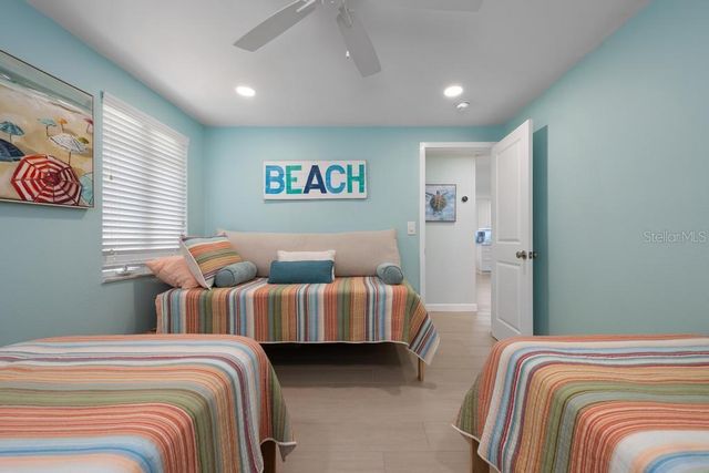 406 BAY PALMS DRIVE, Holmes Beach, FL 34217