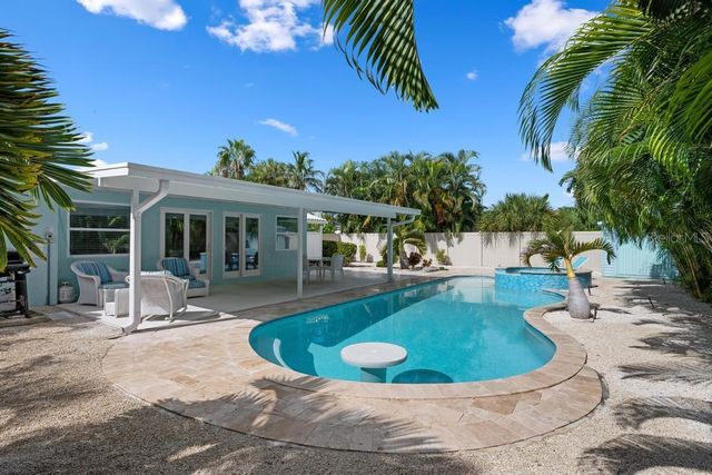 406 BAY PALMS DRIVE, Holmes Beach, FL 34217