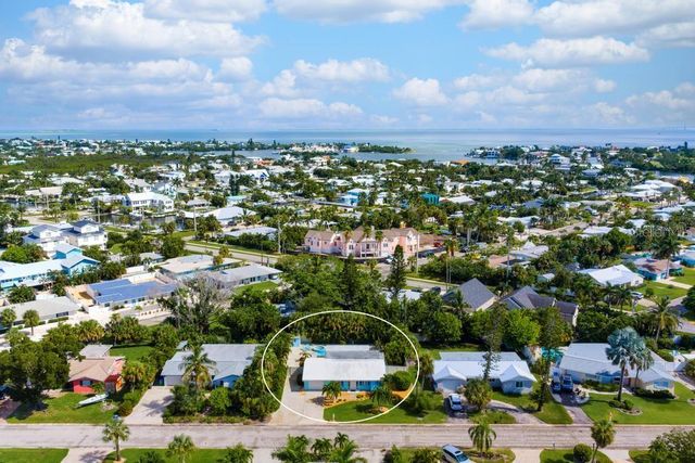 406 BAY PALMS DRIVE, Holmes Beach, FL 34217