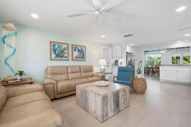 406 BAY PALMS DRIVE, Holmes Beach, FL 34217