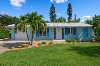 406 BAY PALMS DRIVE, Holmes Beach, FL 34217