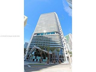 1300 Brickell Bay Dr 2400, Miami, FL 33131