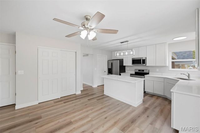 1014 Wake Court, Wentzville, MO 63385