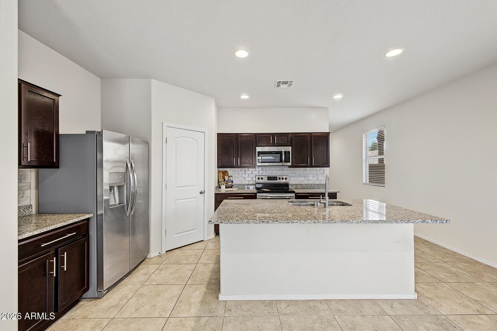 1141 E VIOLA Court, Casa Grande, AZ 85122 — photo 3