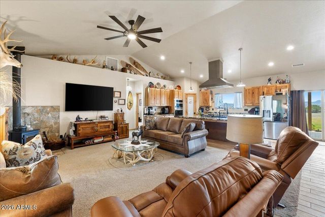 24720 N RJ Way, Paulden, AZ 86334