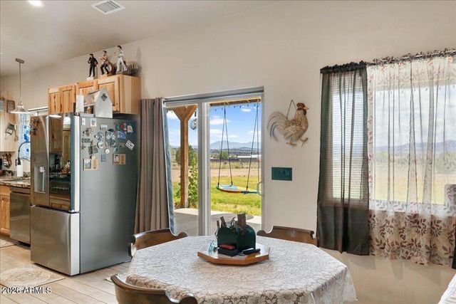 24720 N RJ Way, Paulden, AZ 86334