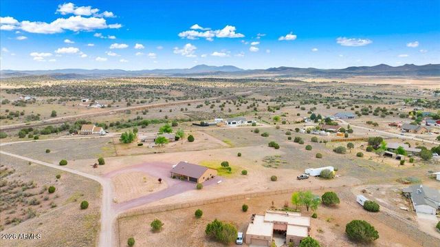 24720 N RJ Way, Paulden, AZ 86334