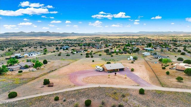 24720 N RJ Way, Paulden, AZ 86334