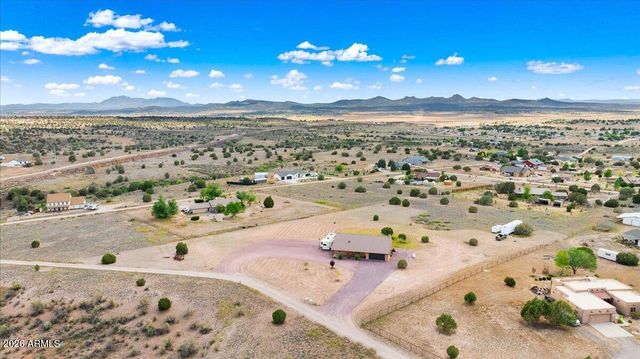 24720 N RJ Way, Paulden, AZ 86334