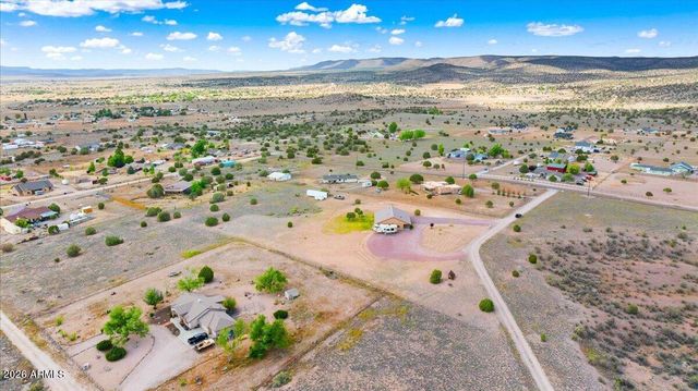 24720 N RJ Way, Paulden, AZ 86334