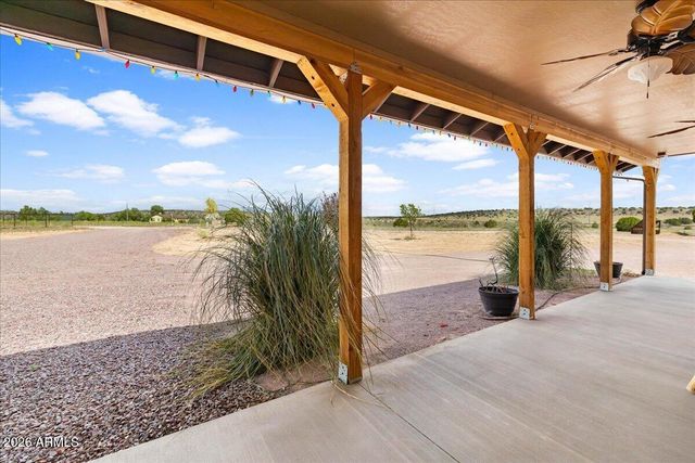 24720 N RJ Way, Paulden, AZ 86334