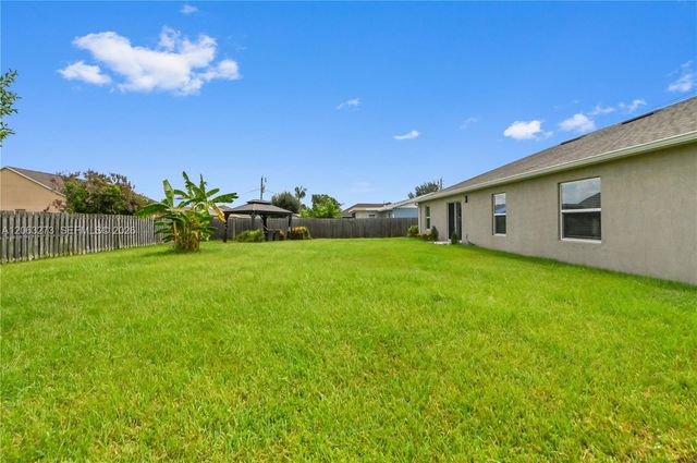 361 SW Thornhill Drive, Port St. Lucie, Port St Lucie, FL 34984