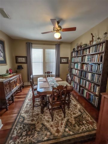 1005 Postoffice St, Galveston, TX 77550