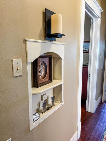 1005 Postoffice St, Galveston, TX 77550