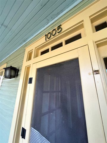 1005 Postoffice St, Galveston, TX 77550