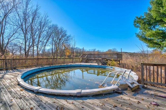 1328 Blue Mounds Street, Black Earth, WI 53515