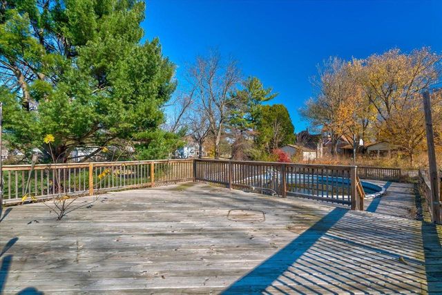 1328 Blue Mounds Street, Black Earth, WI 53515