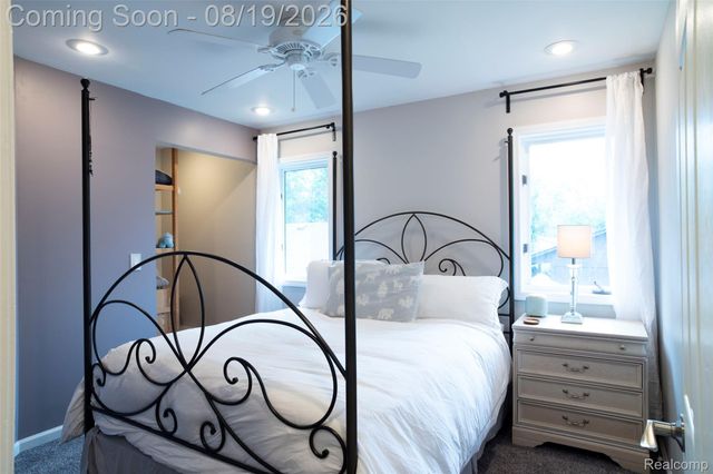 320 Charlevoix Street, Commerce Charter Township, MI 48382
