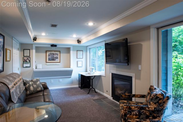 320 Charlevoix Street, Commerce Charter Township, MI 48382