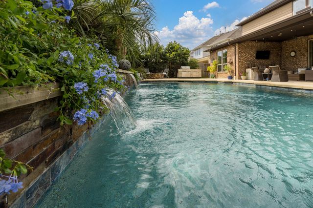 16814 E Caramel Apple Trail, Cypress, TX 77433