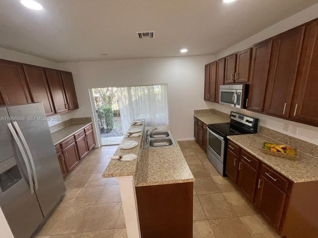 6010 Woodlands Blvd 0, Tamarac, FL 33319