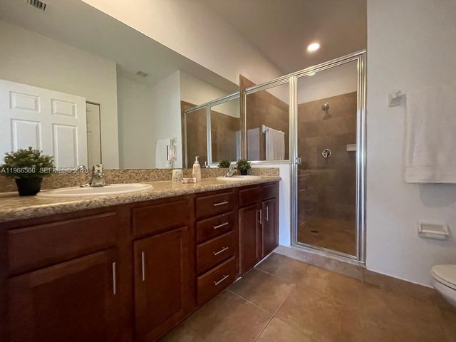 6010 Woodlands Blvd 0, Tamarac, FL 33319