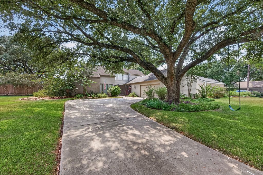 11835 Cedar Pass Drive, Houston, TX 77077