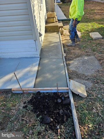 3320 W 3RD ST, Marcus Hook, PA 19061