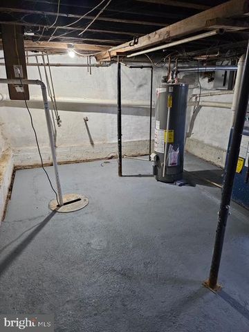 3320 W 3RD ST, Marcus Hook, PA 19061