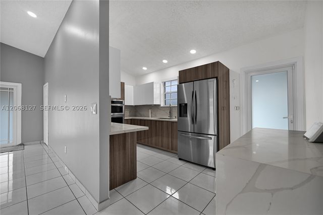 451 E 37st, Hialeah, FL 33013