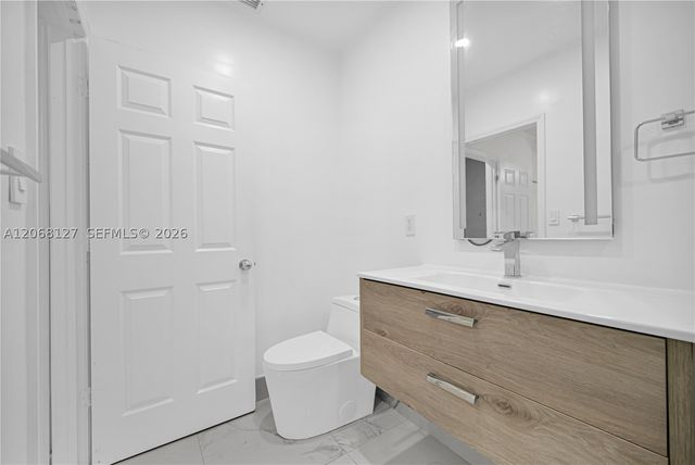 451 E 37st, Hialeah, FL 33013