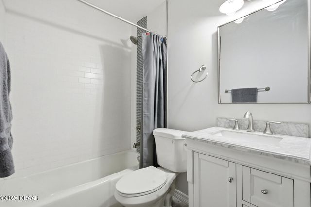 2927 Lantern Drive, South Daytona, FL 32119