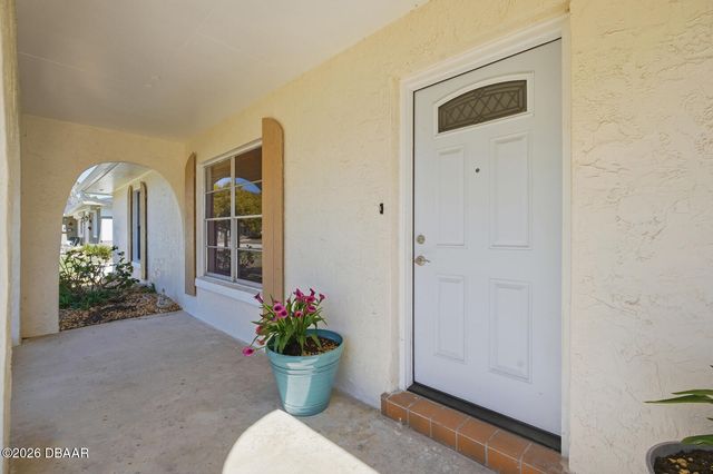 2927 Lantern Drive, South Daytona, FL 32119