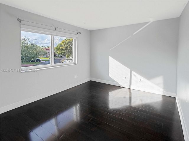 16330 SW 102nd St, Miami, FL 33196