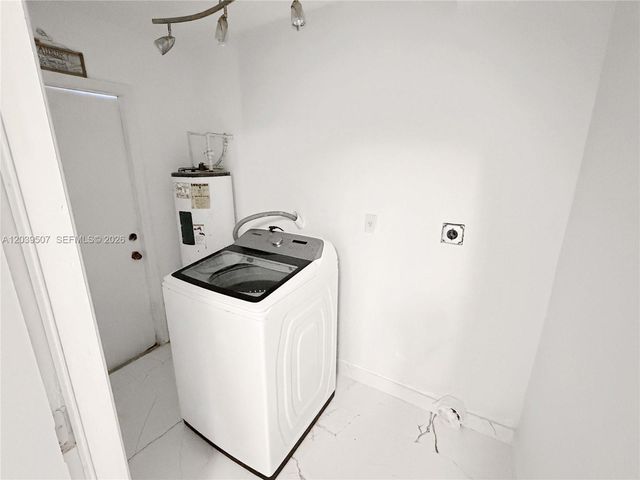 16330 SW 102nd St, Miami, FL 33196