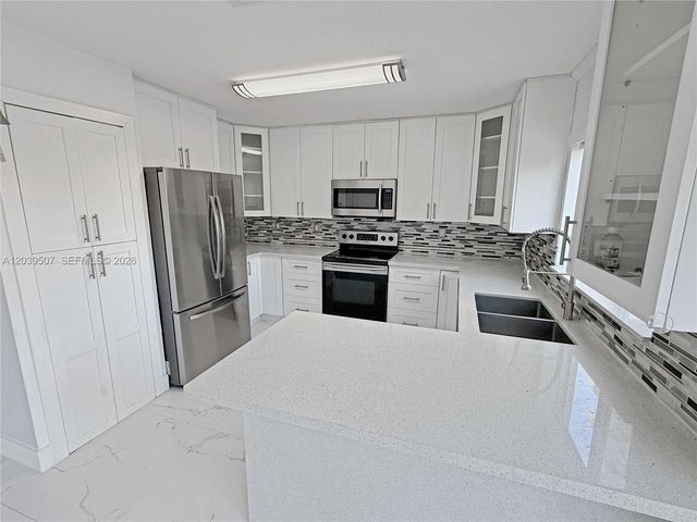 16330 SW 102nd St, Miami, FL 33196