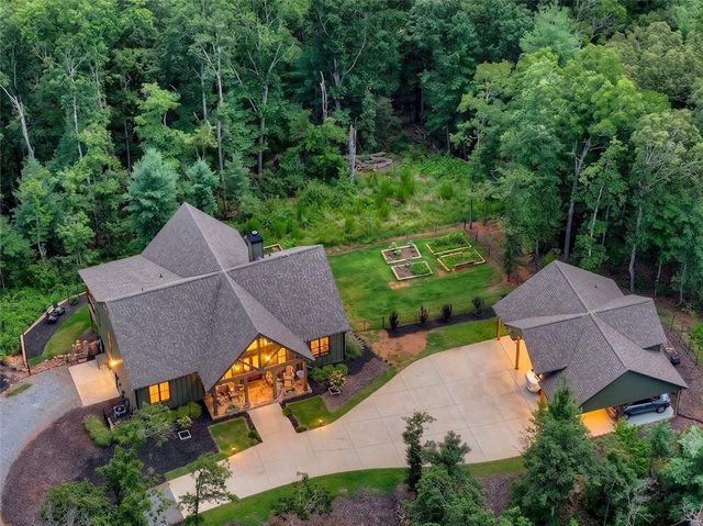 1567 Hap Holt Road, Ellijay, GA 30540
