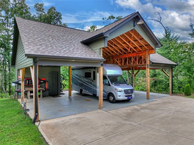 1567 Hap Holt Road, Ellijay, GA 30540